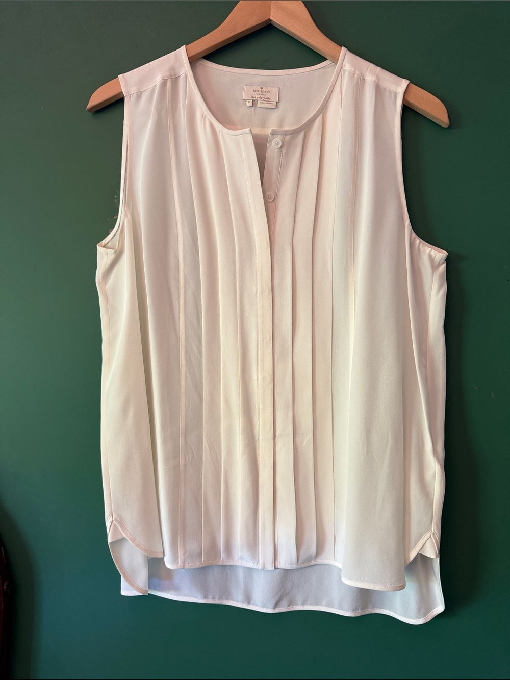 kate spade Ivory Pleated 100% Silk Womens 12 Sleeveless Blouse Classic Tailored
